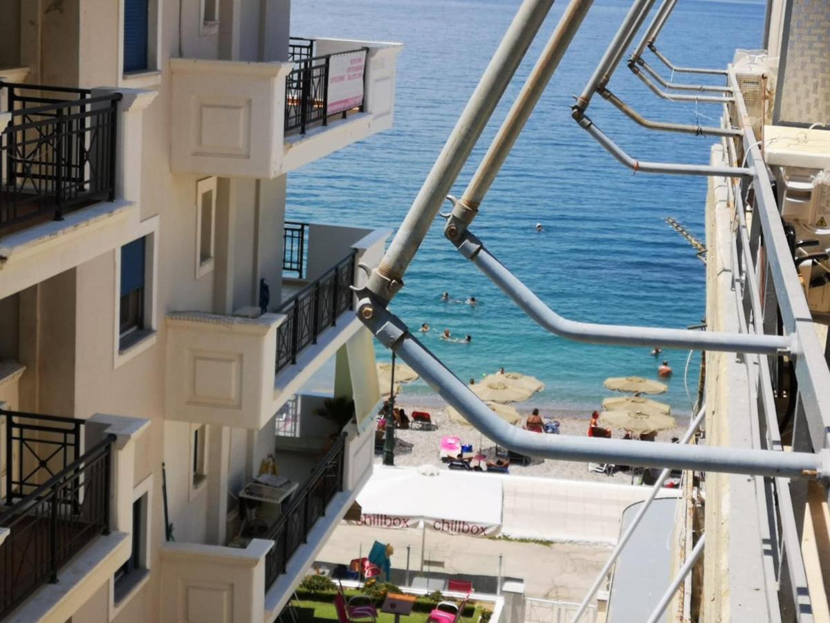 Comfortable Beachfront Apartment ลูตรากี ภายนอก รูปภาพ