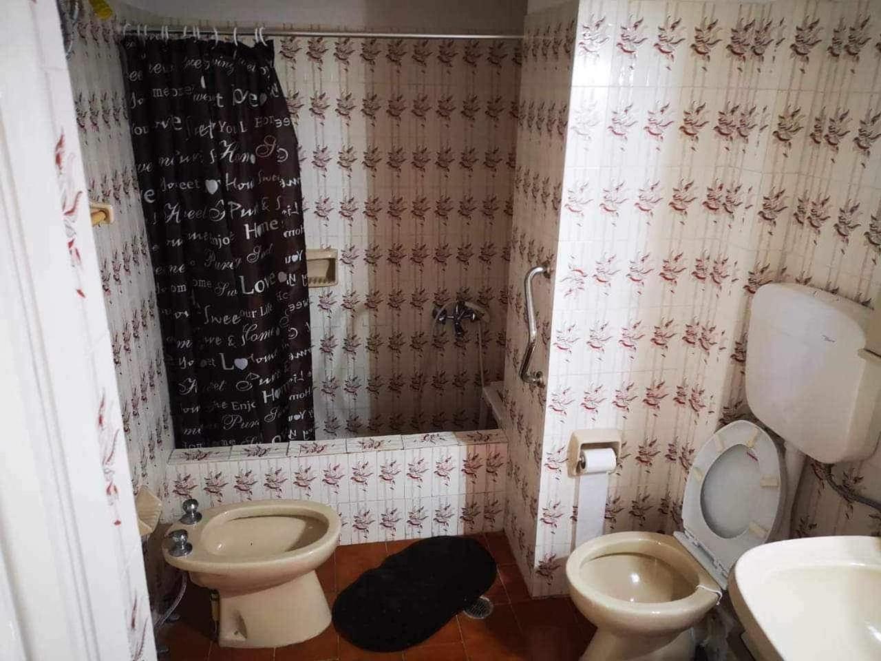 Comfortable Beachfront Apartment ลูตรากี ภายนอก รูปภาพ