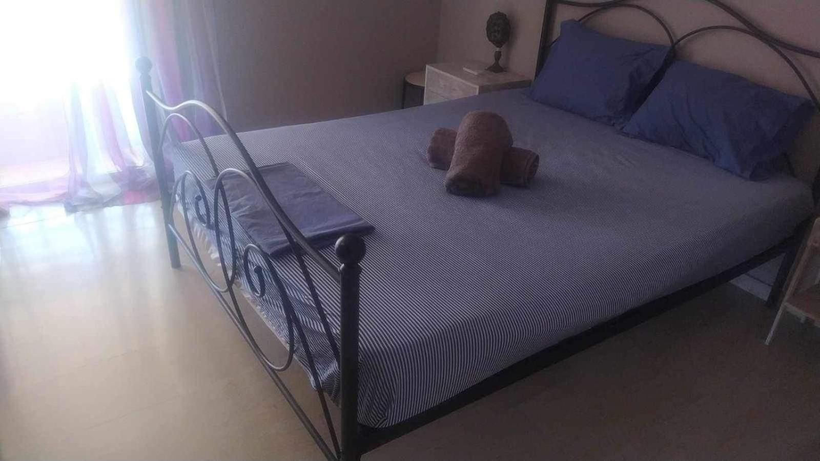 Comfortable Beachfront Apartment ลูตรากี ภายนอก รูปภาพ