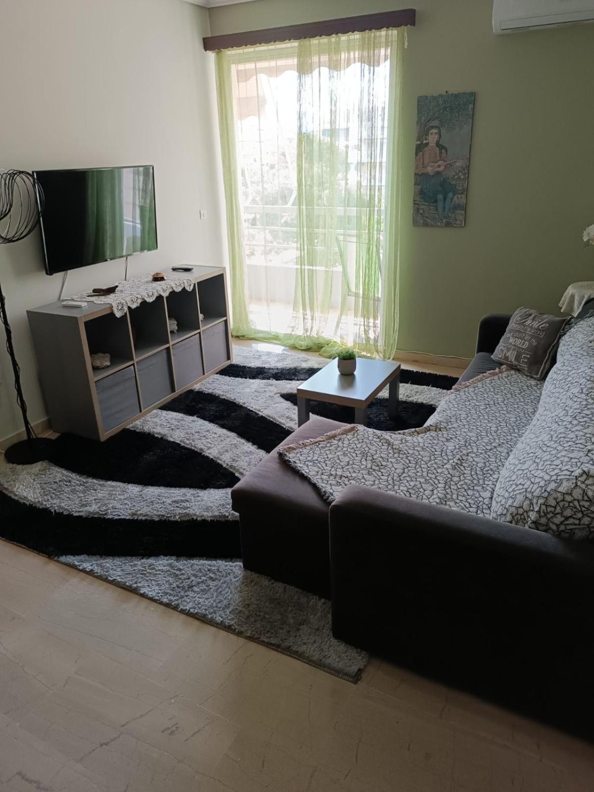 Comfortable Beachfront Apartment ลูตรากี ภายนอก รูปภาพ