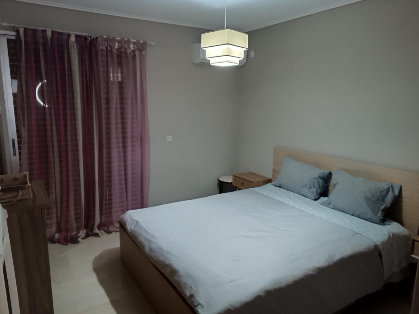 Comfortable Beachfront Apartment ลูตรากี ภายนอก รูปภาพ